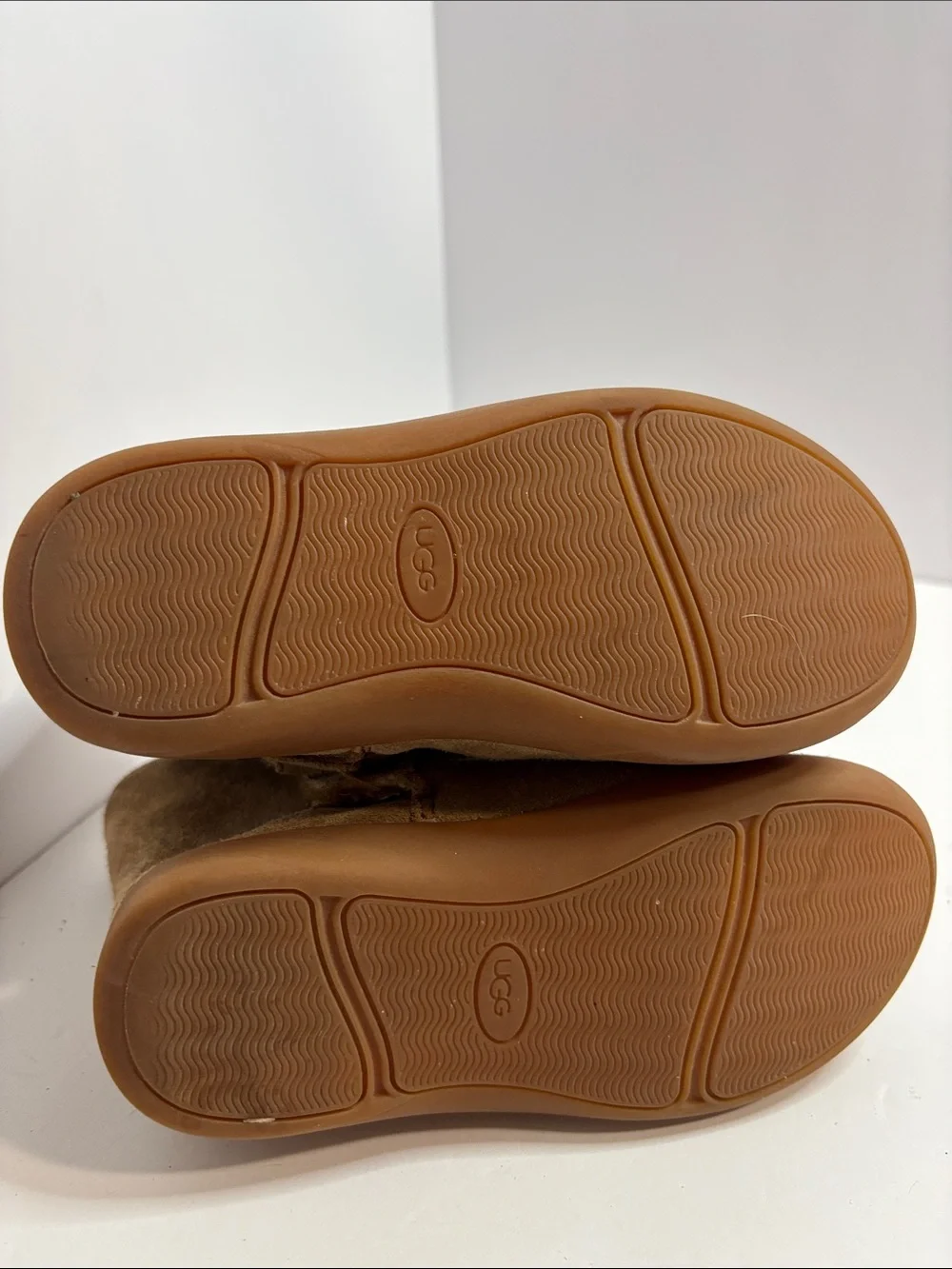 UGG Tan Cream Shearling-Lined Short Boot Kids Sz 9 VGUC